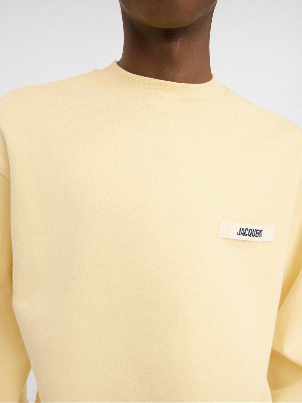 msj_9IperrR8AsIqrIw7FELPA%20JACQUEMUS%20LIGHT%20YELLOW%203.jpeg